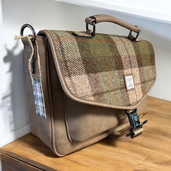 Chestnut Tartan Laptop Bag.